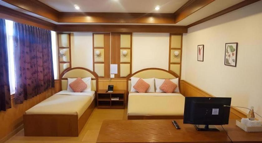 Supak Hotel Kalasin Εξωτερικό φωτογραφία