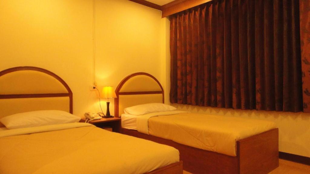 Supak Hotel Kalasin Εξωτερικό φωτογραφία